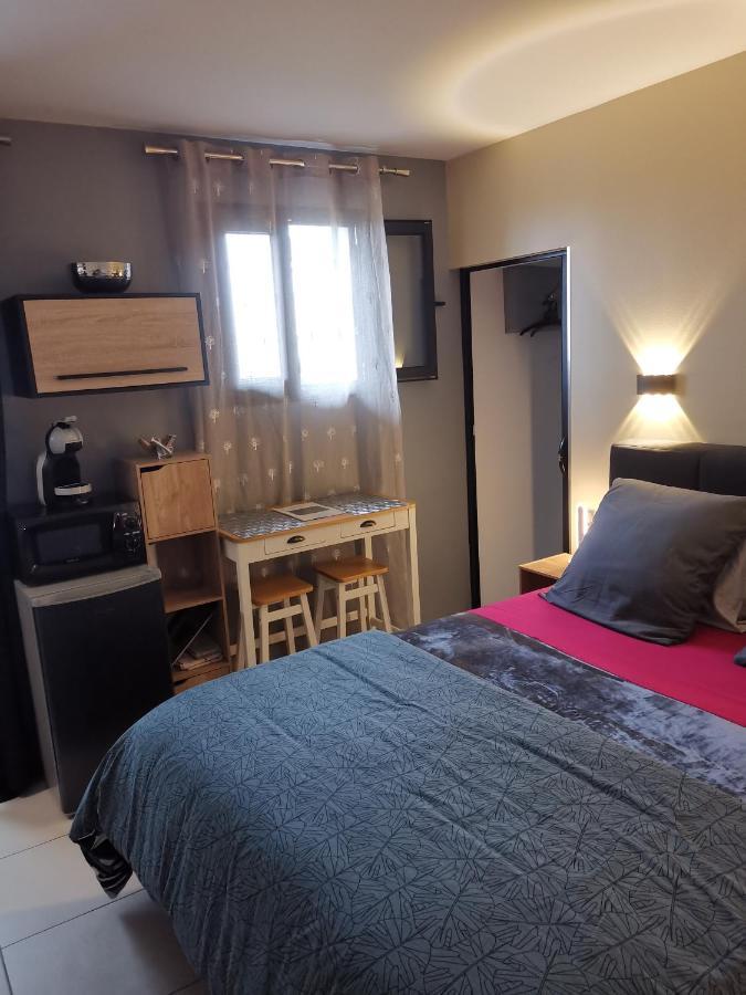 Hostal 170 Room 15 Service Appartement Le Tampon Exteriér fotografie